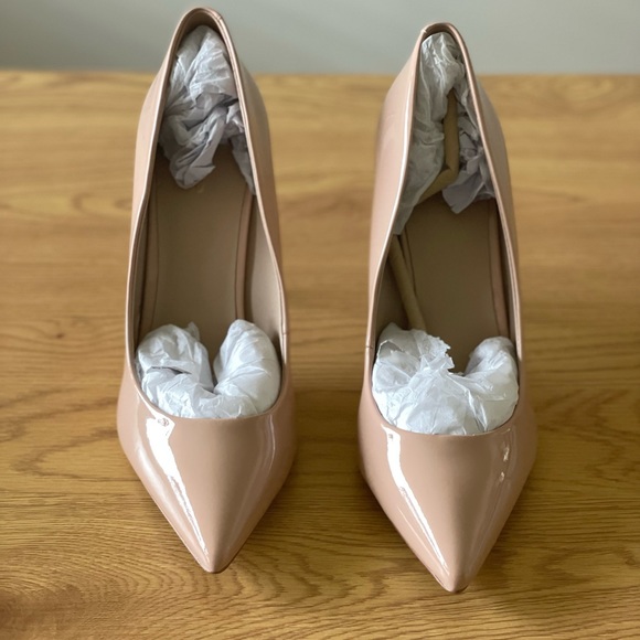 Aldo Shoes - THE PERFECT NUDE PUMP!!! 100% brand new authentic Aldo nude pumps.